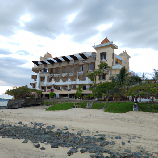 צילום נופי של מלון על חוף הים